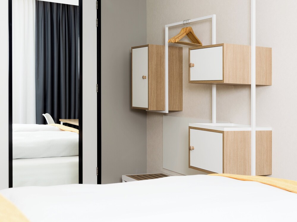 

Roma - Velsen-Zuid - Holiday Inn - the niu, Dairy Haarlem