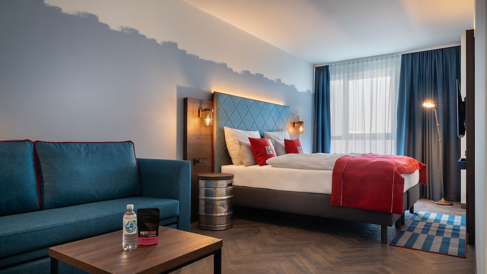 

Roma - Amburgo - Holiday Inn - the niu, Keg Hamburg Ost, an IHG Hotel