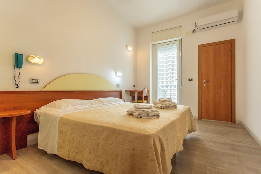 

Verona - Gabicce Mare - Hotel Clipper