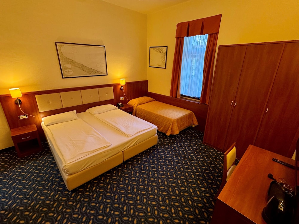 

Bologna - Trentino, Italia - Lake Hotel Benaco