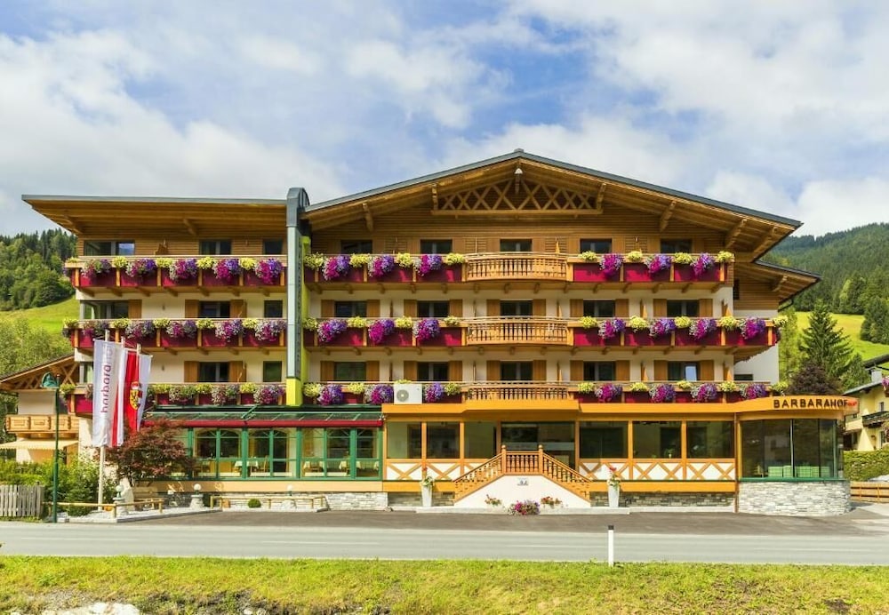 

Catania - Saalbach - Hotel Barbarahof Saalbach