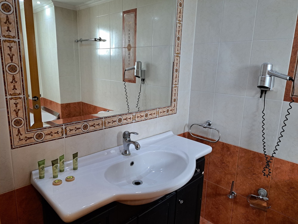

Roma - Glyfada (Attica) - Nefeli Hotel Alimos