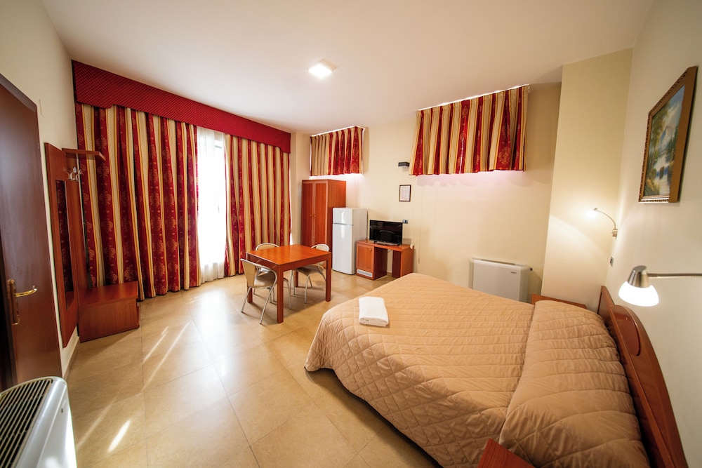 

Lamezia Terme - Moncalieri - Hotel Cavour Resort