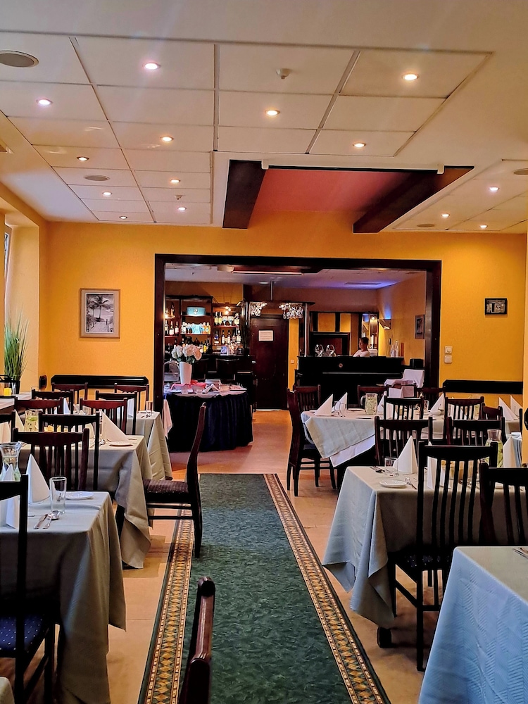 

Napoli - Riga - Kolonna Hotel Brigita