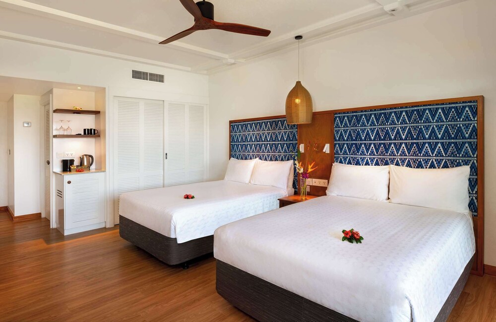 

Bologna - Sigatoka - Outrigger Fiji Beach Resort