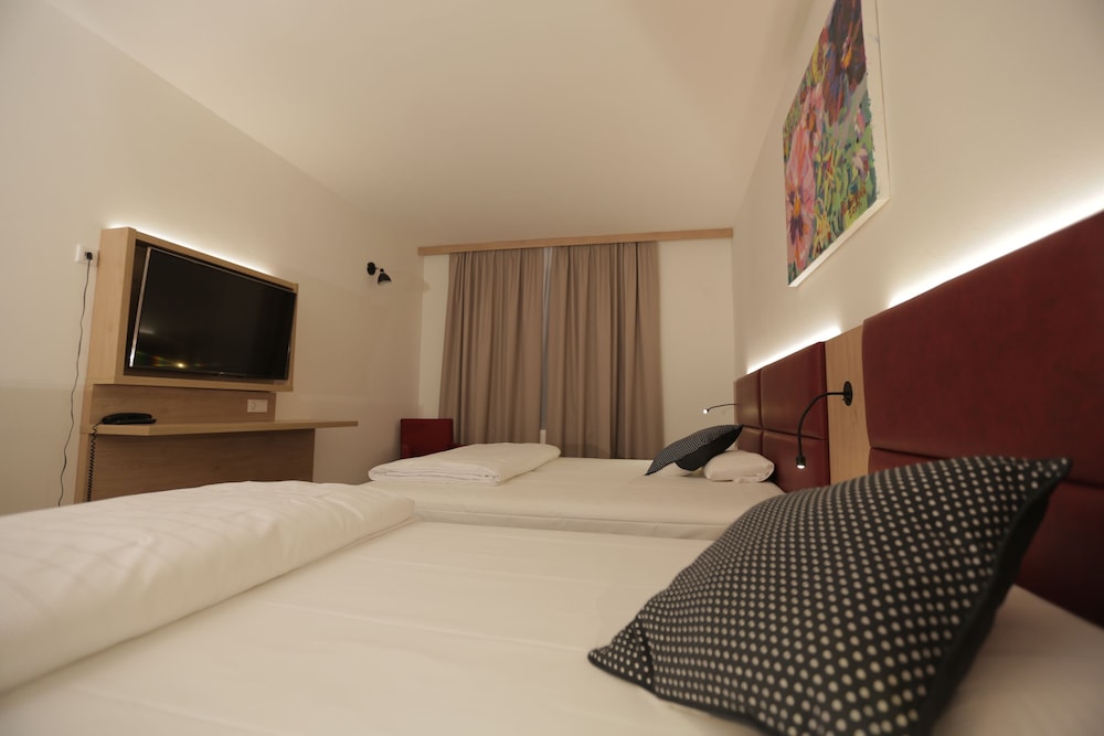 

Milano - Mörfelden-Walldorf - Galeria Airport Hotel