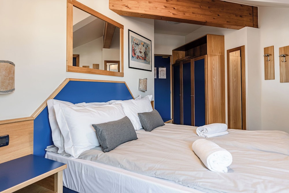 

Milano - Folgarida - Hotel garni Meledrio