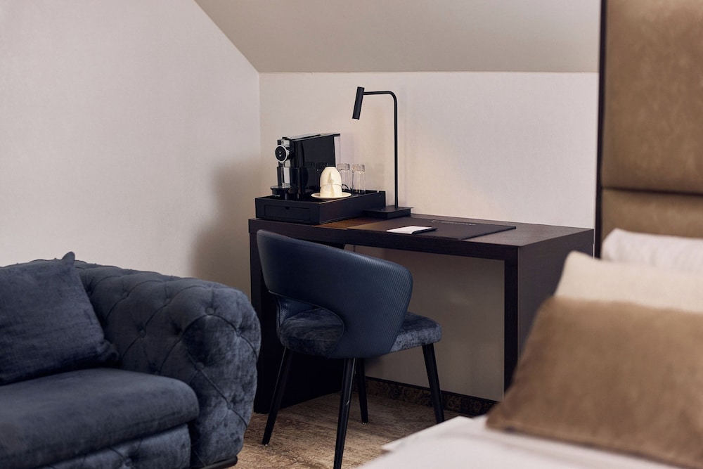 

Napoli - Mechelen - Van der Valk Hotel Mechelen