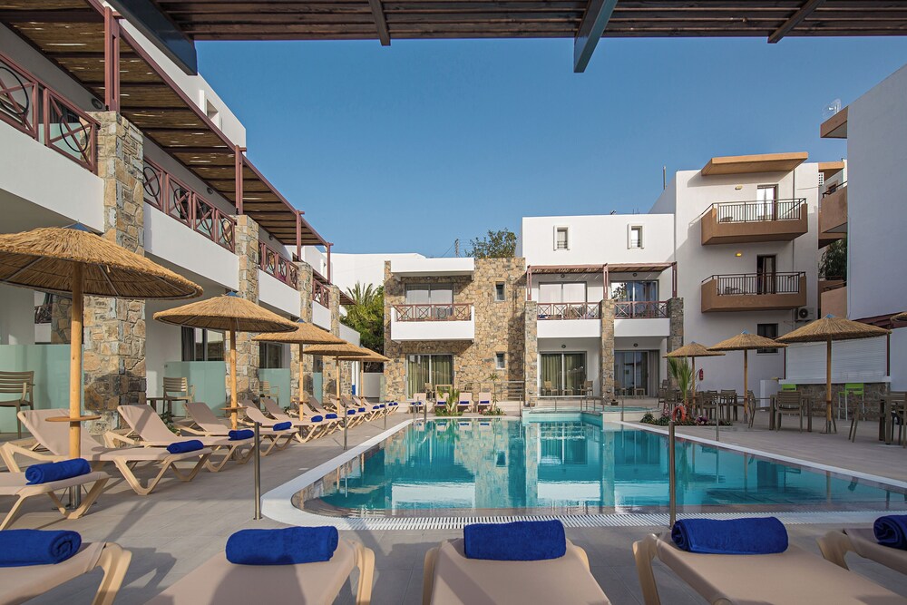 

Milano - Makry Gialos - South Coast Hotel