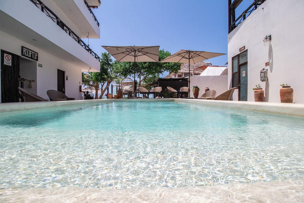 

Bologna - Isla Holbox - HAU Holbox, Oceanfront Boutique Hotel