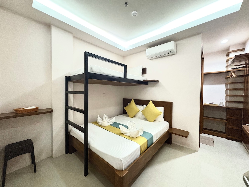 

Milano - Coron - Sunburn Suites Coron