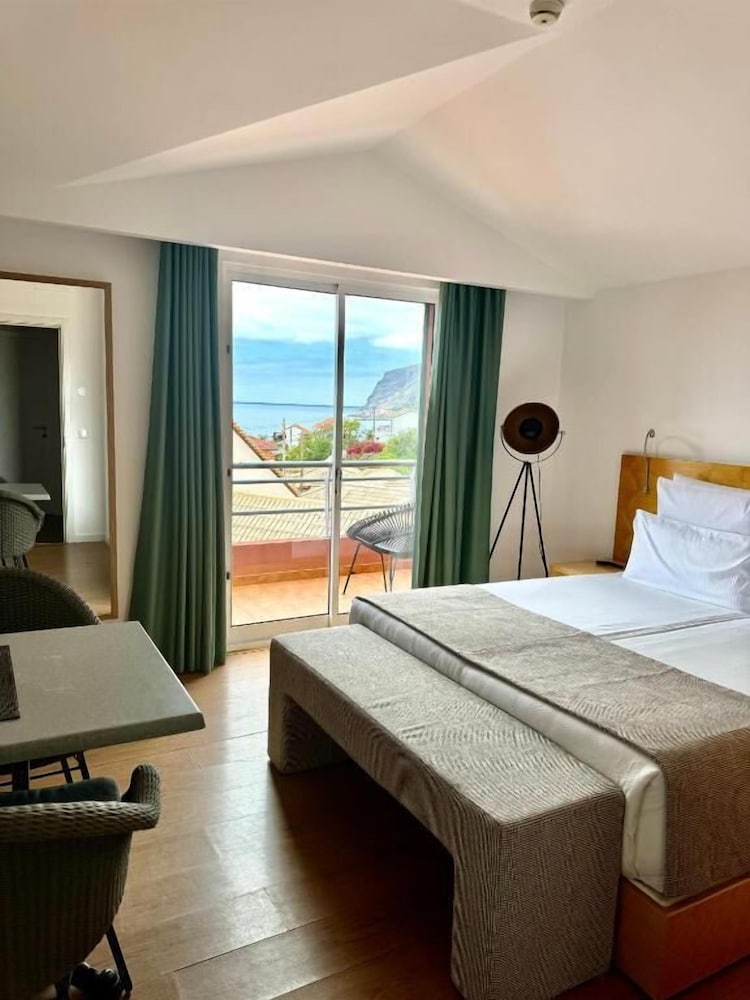 

Roma - Estreito da Calheta - Boutique Hotel Jardim do Mar