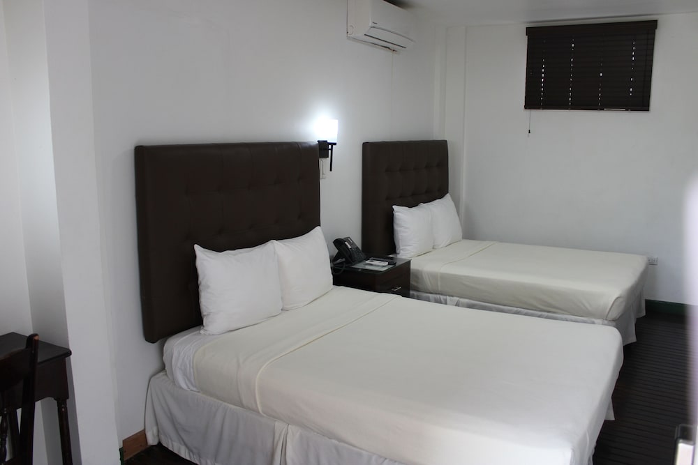 

Venezia - Montego Bay - Altamont West Hotel