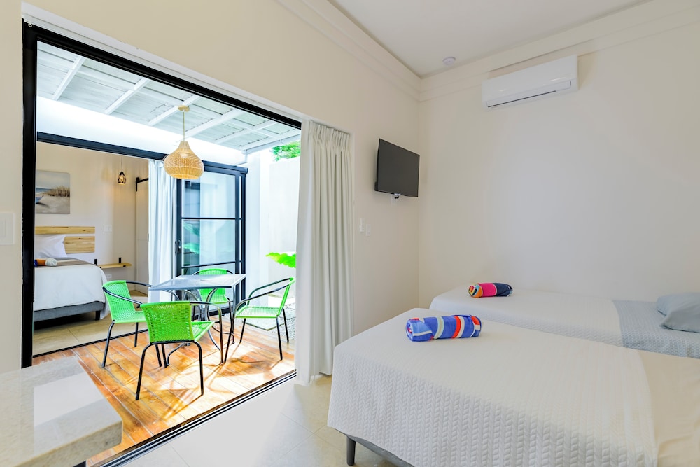 

Milano - Playa Negra - Villas VR Beachwalk Avellanas