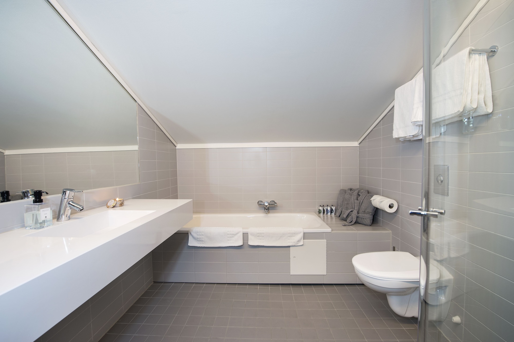 

Roma - Longyearbyen - Svalbard Hotel