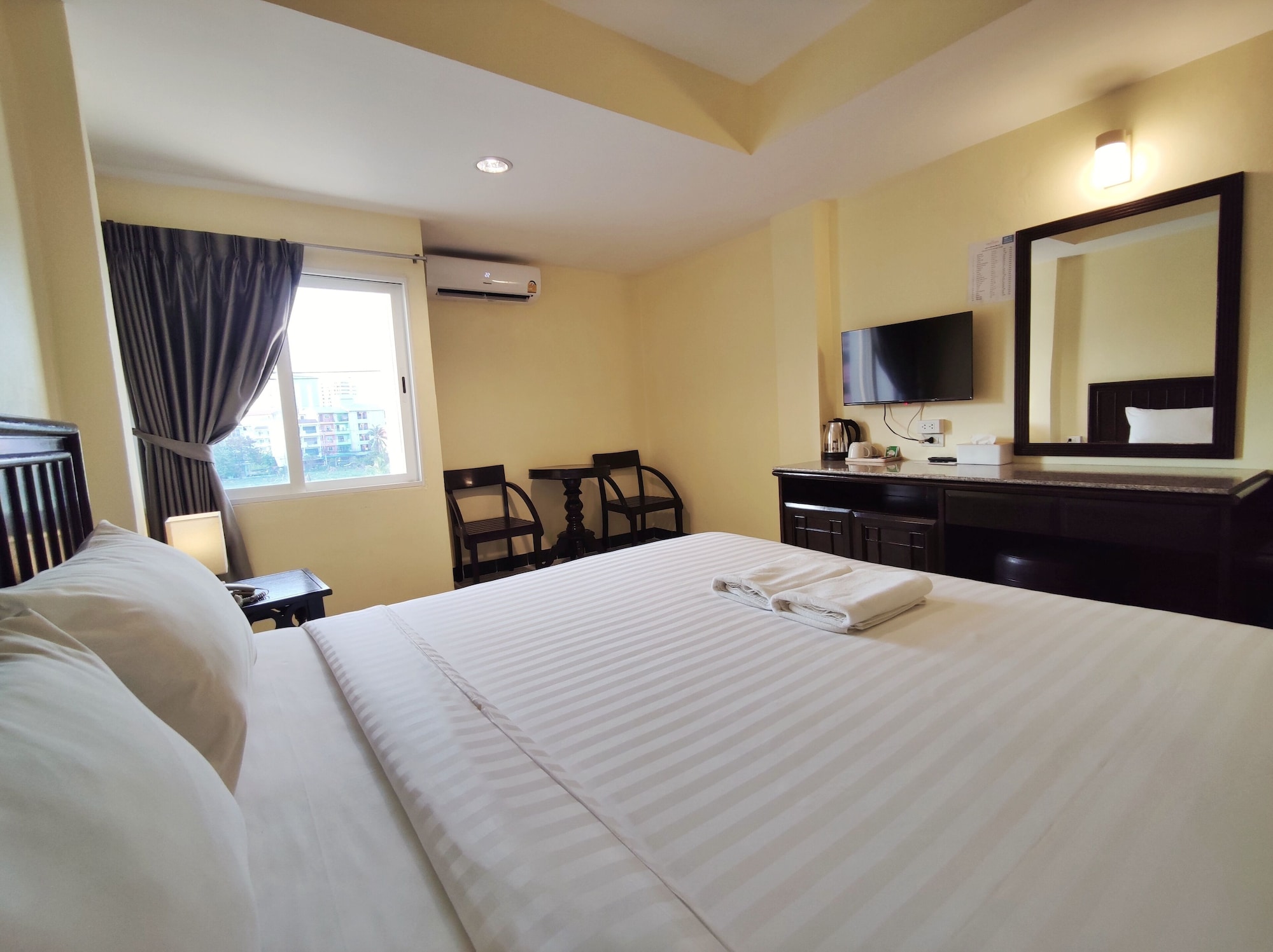 

Bologna - Pattaya - The Chanthong Residence and Hotel Pattaya
