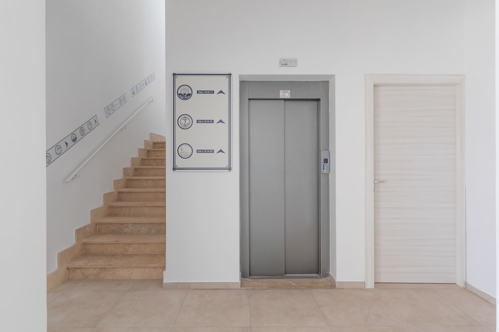 

Comiso - Pomezia - Residence Torvaianica