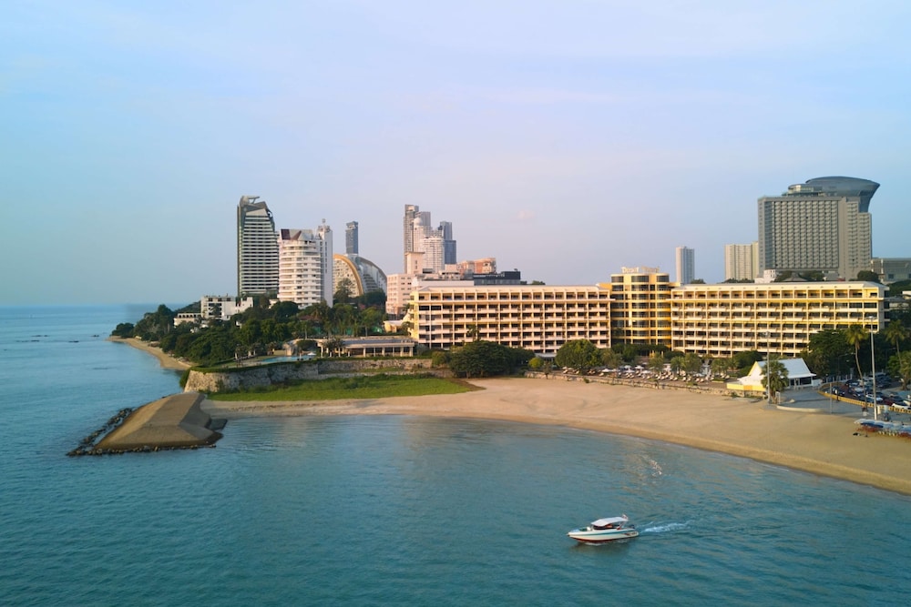 

Catania - Pattaya - Dusit Thani Pattaya