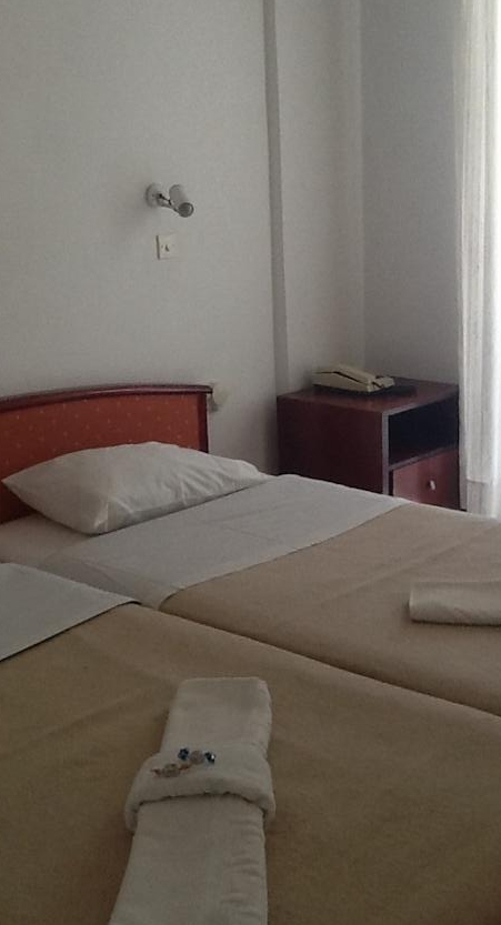 

Milano - Theologos, Rhodes - Alkmini