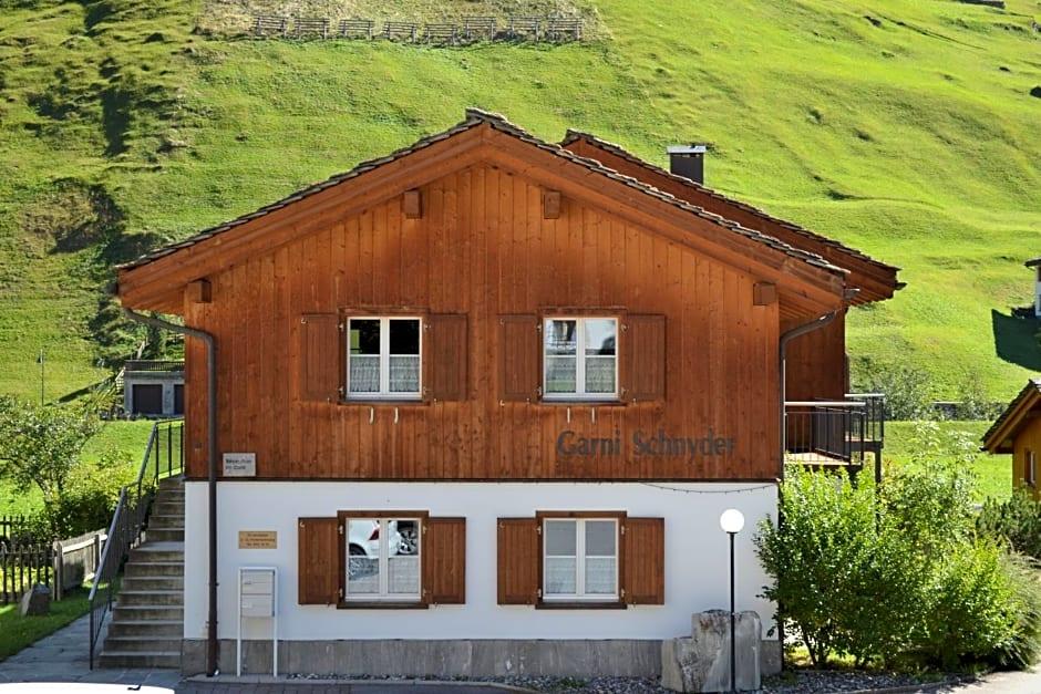 

Roma - Vals Platz - Schnider Bed&Breakfast und Café