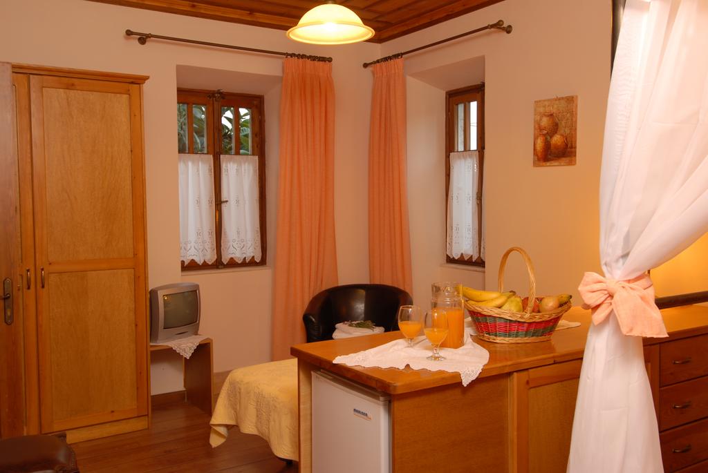 

Milano - Kampíon - ANATOLI LABREON GUESTHOUSE APARTMENTS