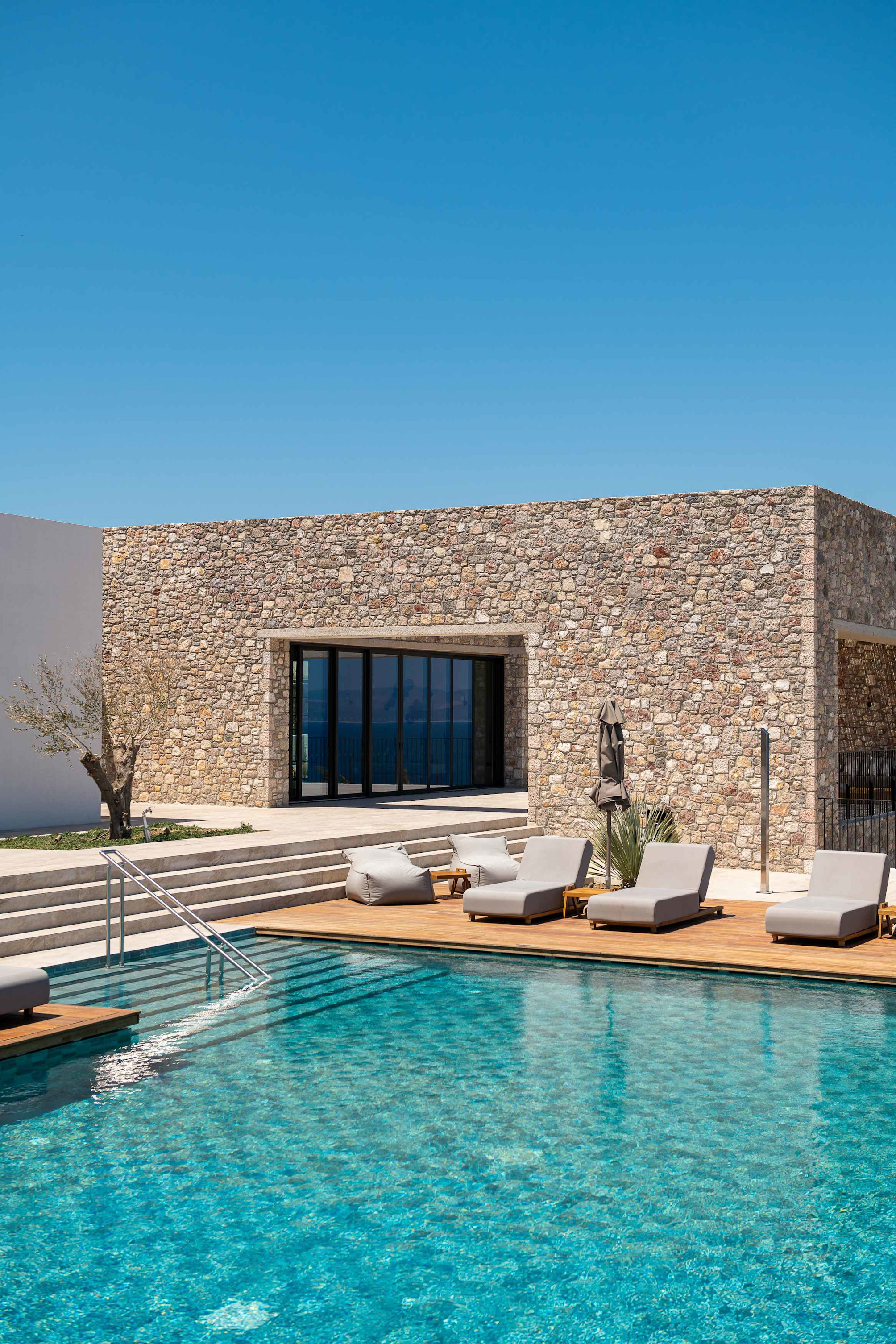 

Napoli - Agios Fokas - Koia All-Suite Wellbeing Resort