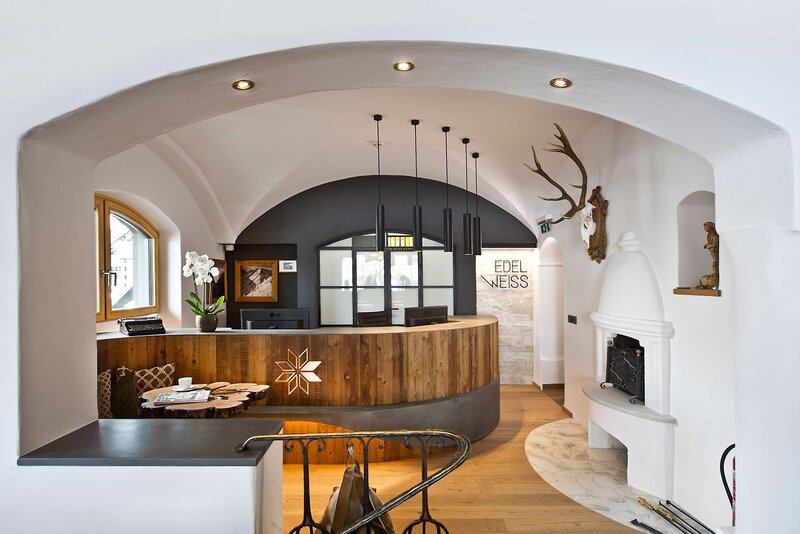 

Napoli - Saalbach - Hotel Edelweiss