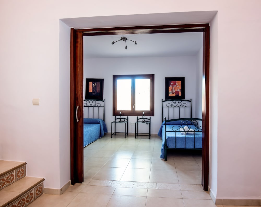 

Roma - Es Calo - Bungalows Es Pins - Emar Hotels