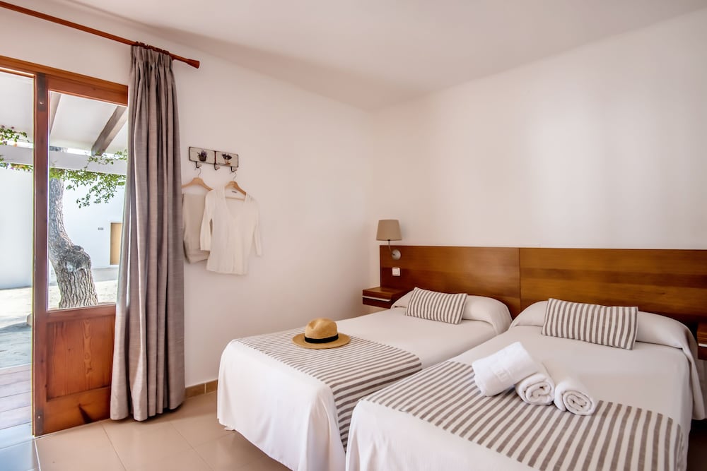 

Napoli - San Francisco Javier - Bungalows Es Pins - Emar Hotels