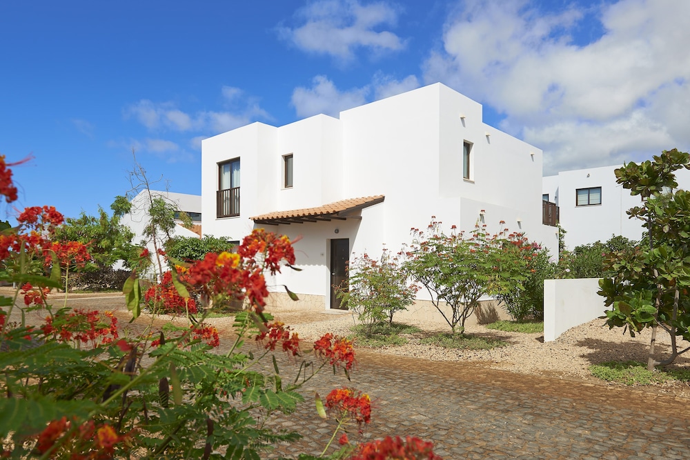 

Brindisi - Isola di Sal, Capo Verde - Melia Dunas Beach Resort & Spa - All Inclusive