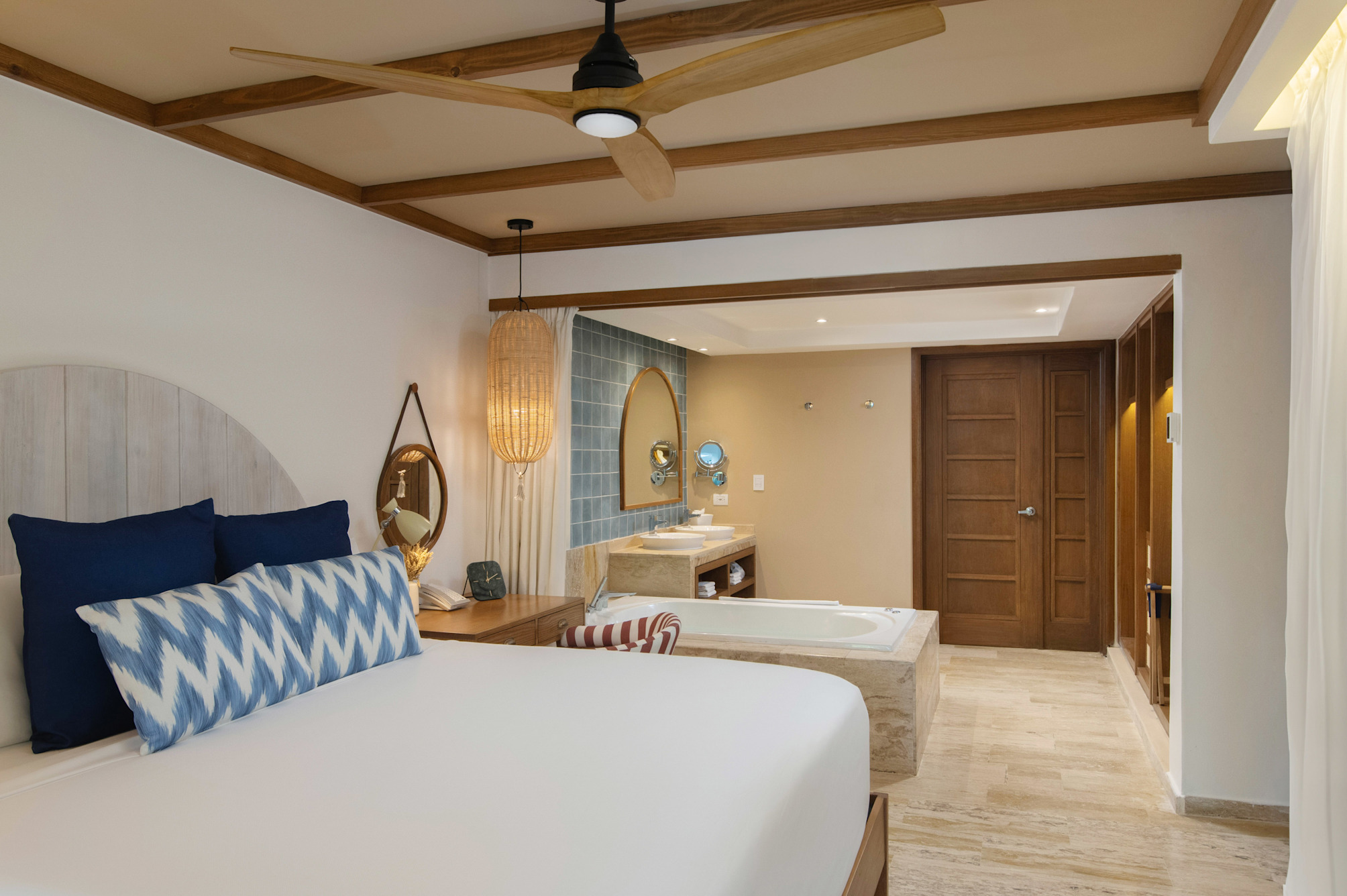 Zel master suite