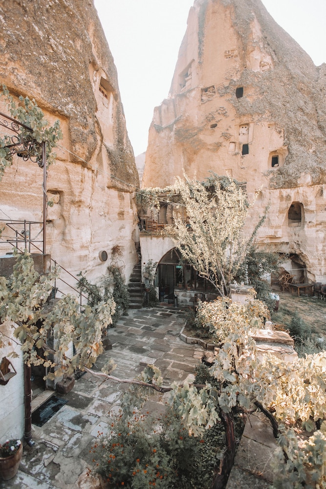 

Milano - Avanos - Turan Unique Cave Cappadocia