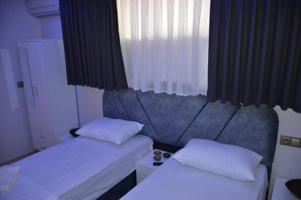 

Bari - Istanbul - Rodion Hotel