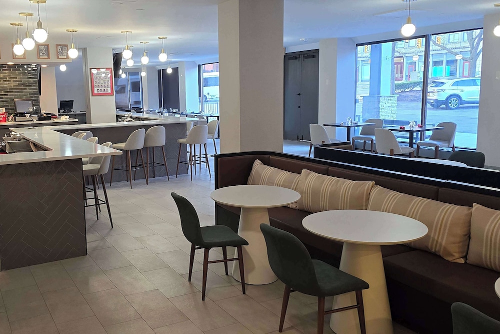 

Milano - Greece - Wyndham Rochester Downtown