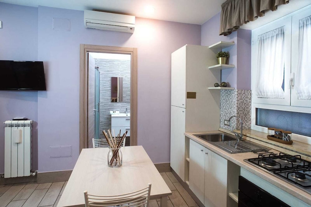 

Roma - Pozzuoli - Residenza Flegrea