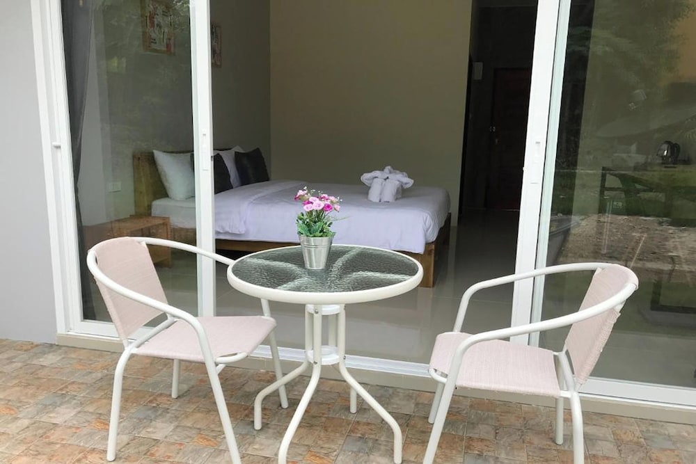 

Catania - Ban Pa Khlok - Snooze Inn Phuket