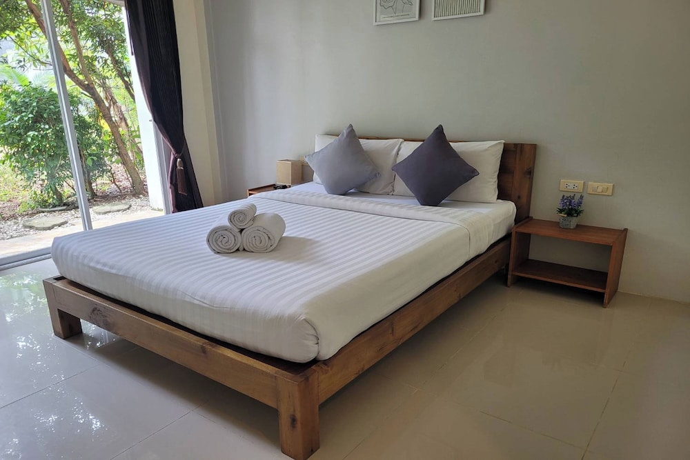 

Verona - Ban Pa Khlok - Snooze Inn Phuket