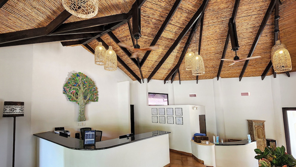 

Roma - Potrero - Reunion Hotel and Wellness Center
