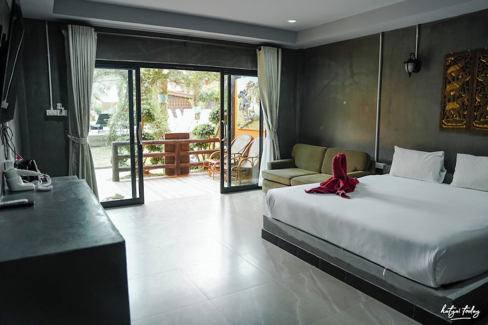 

Bologna - Koh Lanta - Chomview Lanta Water Park Resort