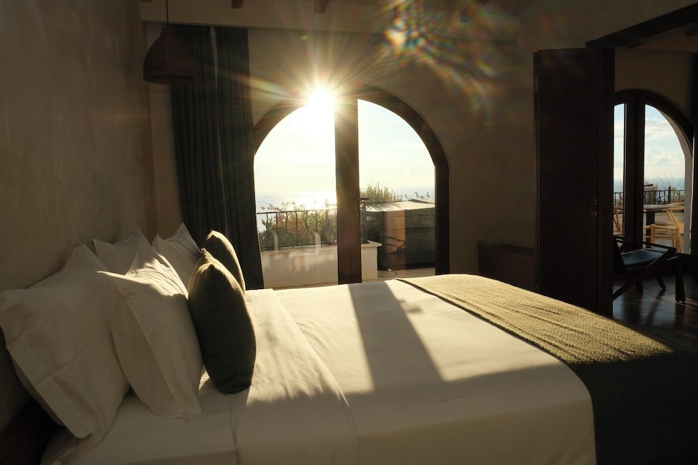 

Torino - Dhërmi - Zoe Hora Hotel Dhermi