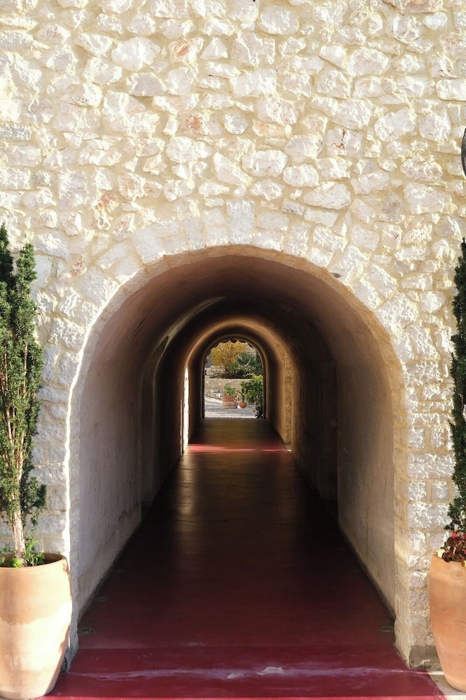 

Roma - Dhërmi - Zoe Hora Hotel Dhermi