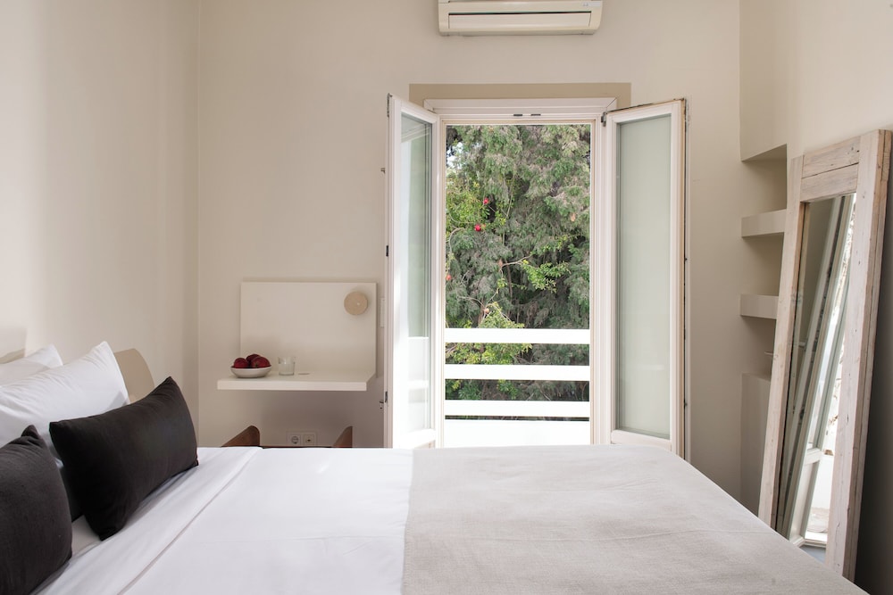 

Napoli - Ano Mera - Terra Maria Hotel