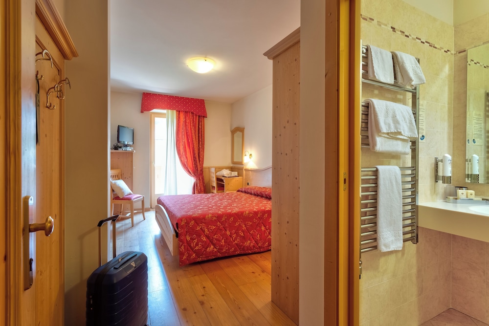 

Napoli - Pinzolo - Beverly Alps Hotel & Spa