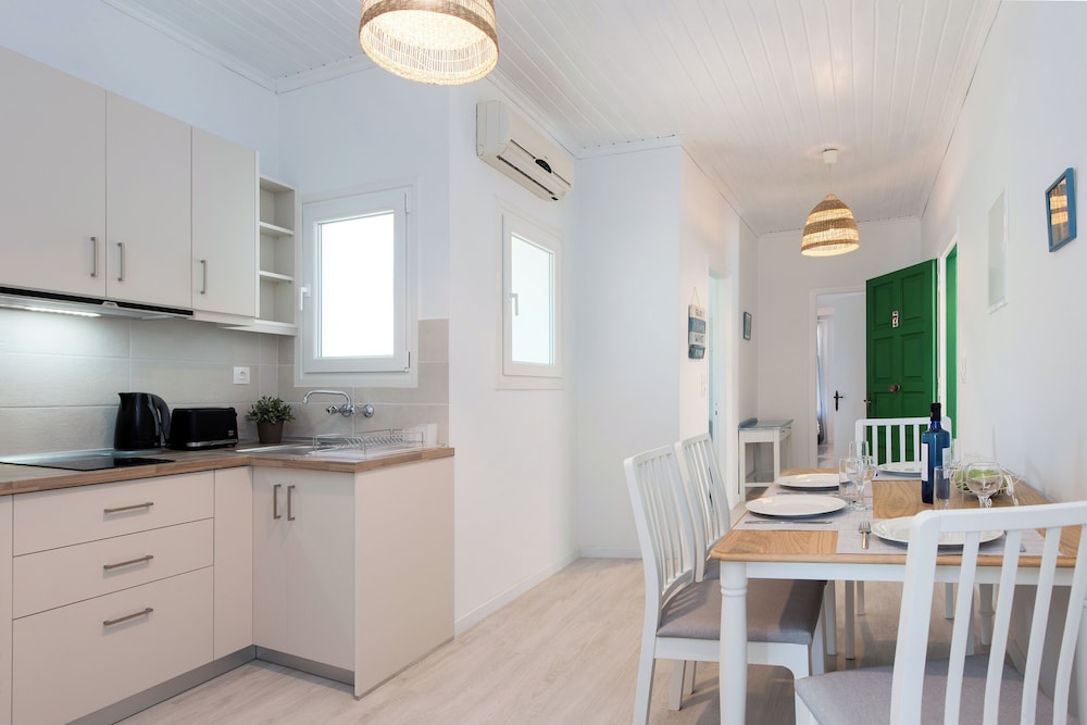

Roma - Kassiopi - Marika Apartments