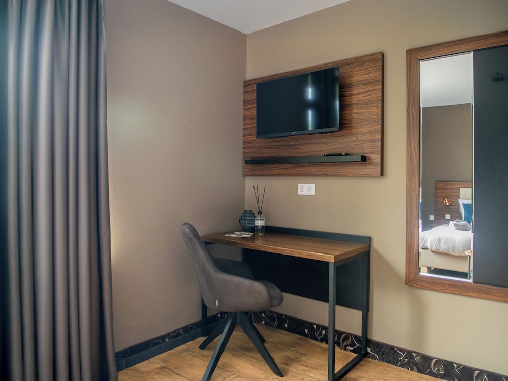 

Milano - Aalsmeer - Amsterdam Lake Hotel
