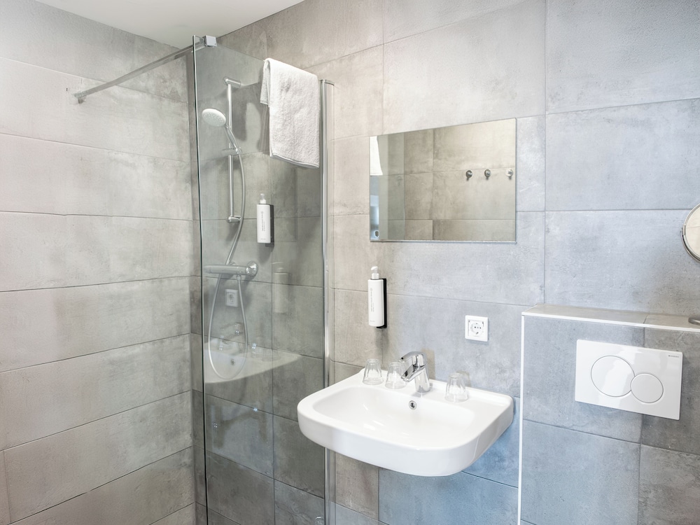 

Milano - Amstelveen - Amsterdam Lake Hotel