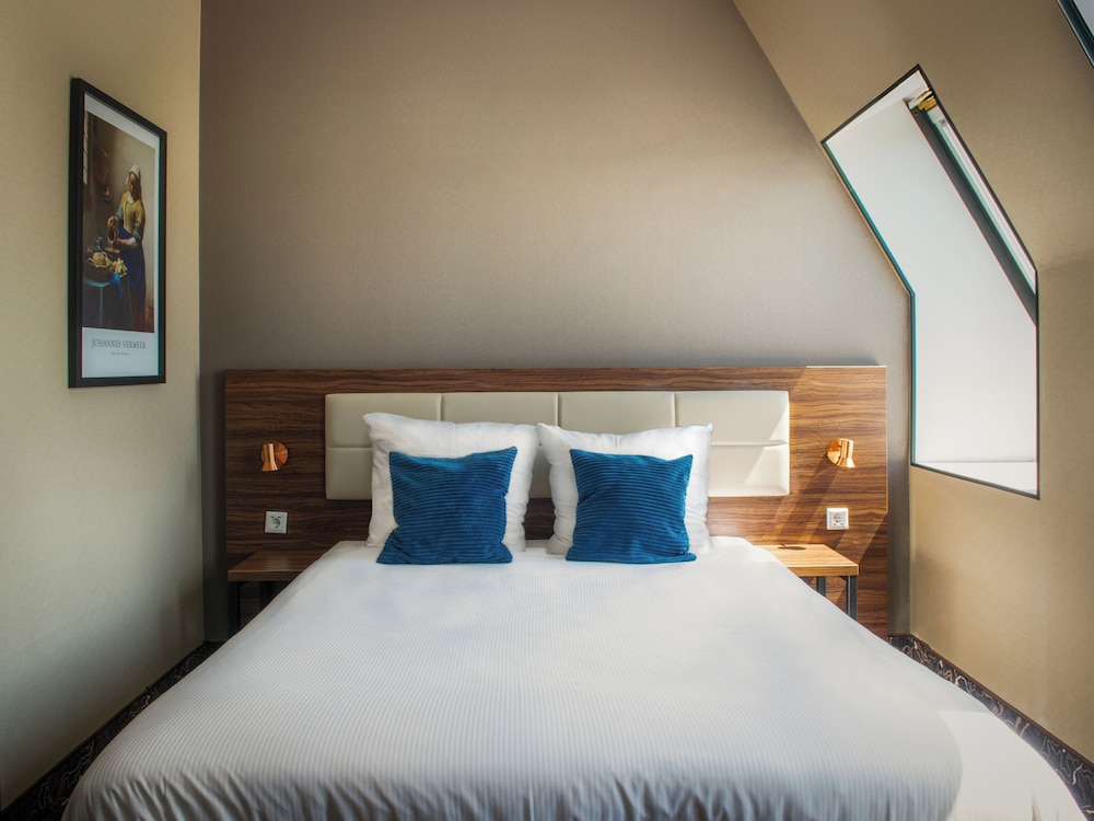 

Bari - Aalsmeer - Amsterdam Lake Hotel