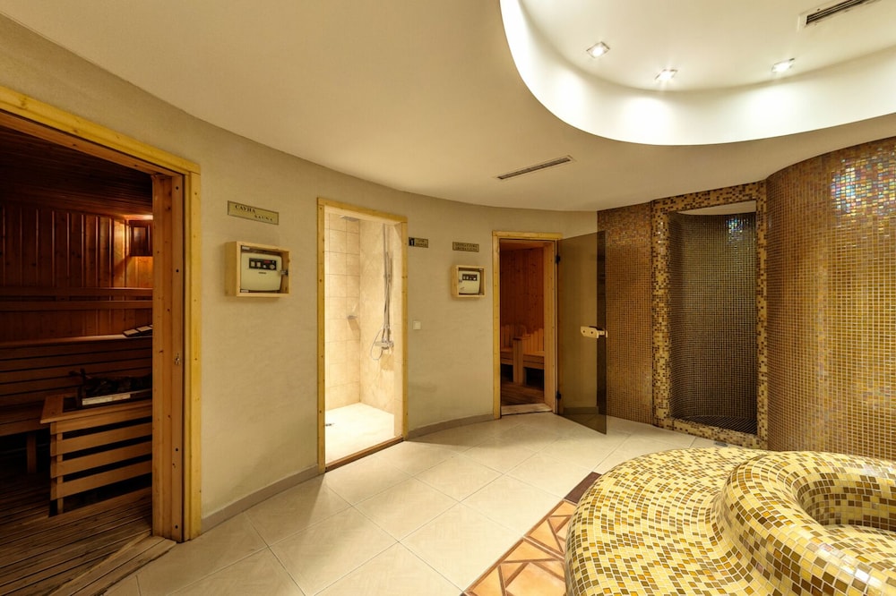 

Milano - Shiroki Dol - Hotel Arena