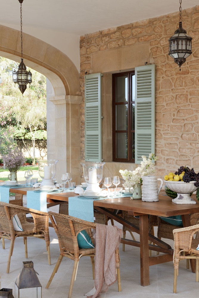 

Milano - Ses Salines, Maiorca - Cal Reiet Holistic Retreat