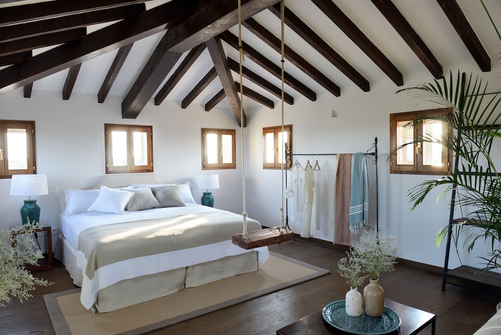 

Bologna - Ses Salines, Maiorca - Cal Reiet Holistic Retreat